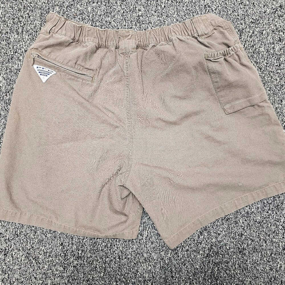 Columbia PFG Men’s Large Brown Khaki Fishing Shorts - Picture 2 of 4